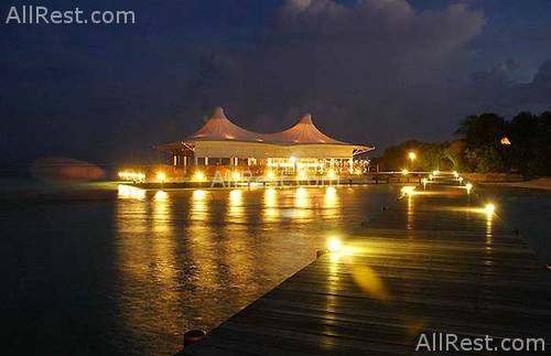 Chaaya Lagoon Hakuraa Huraa 11